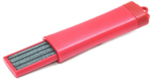 Точилка для крючков Namazu выдвижная с насечками 85х25х13 мм